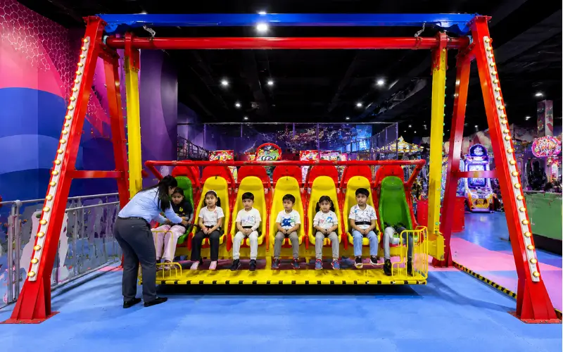 Children’s entertainment areas at Deerfields Mall