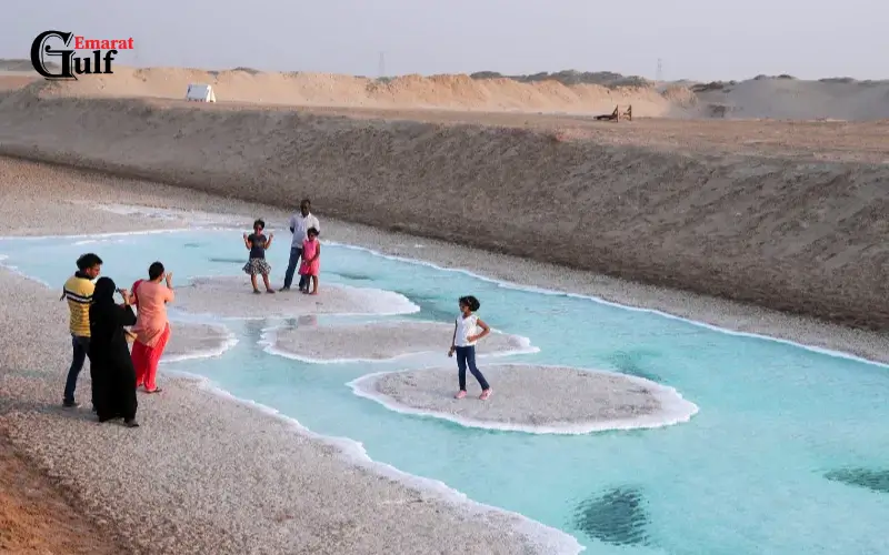 Photography and landscape viewing at Al Wathba Lake